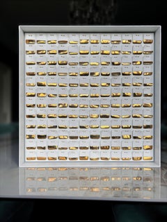 Menschlichkeit, Petr Weigl, zeitgenössisches, Knochenporzellan, Goldglanz, einzigartig, Ähnlichkeit