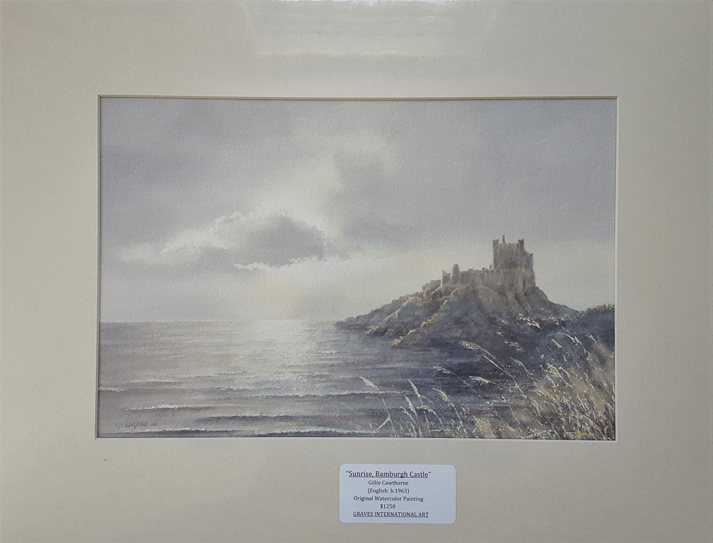 Bamburgh Castle Sonnenaufgang, Northumberland /// Zeitgenössische Künstlerin Britisch  – Art von Gillie Cawthorne