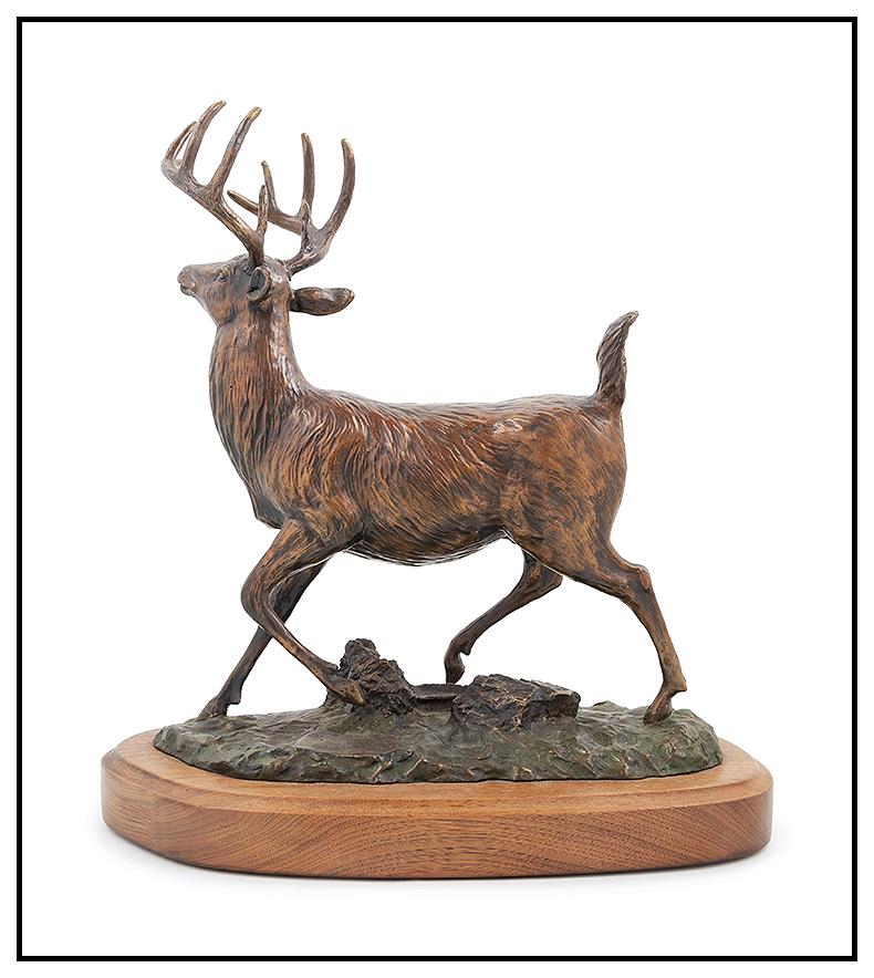 Scultura in bronzo di Carl Wagner firmata Wildlife Full Round High Tailin Animal Art in vendita 2