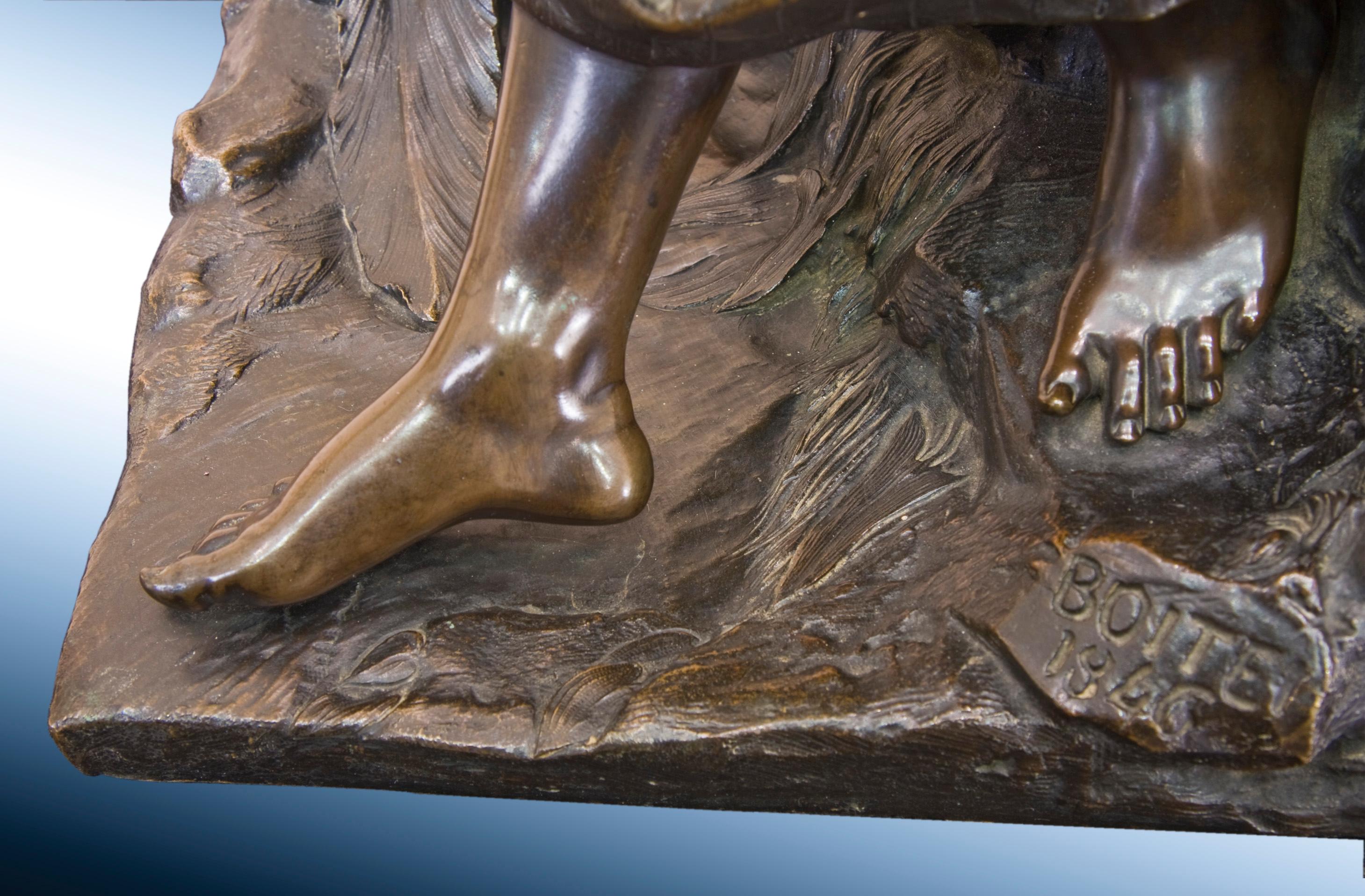 signature statues