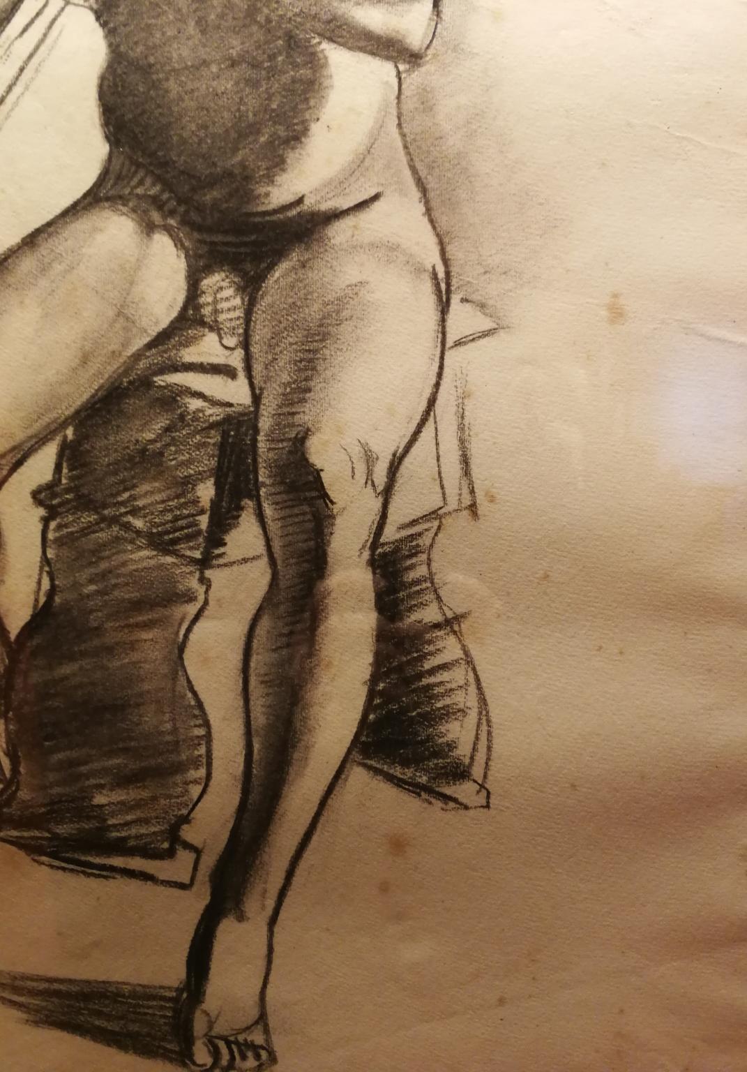 Il disegno, carboncino su carta, è firmato e datato in basso a destra 