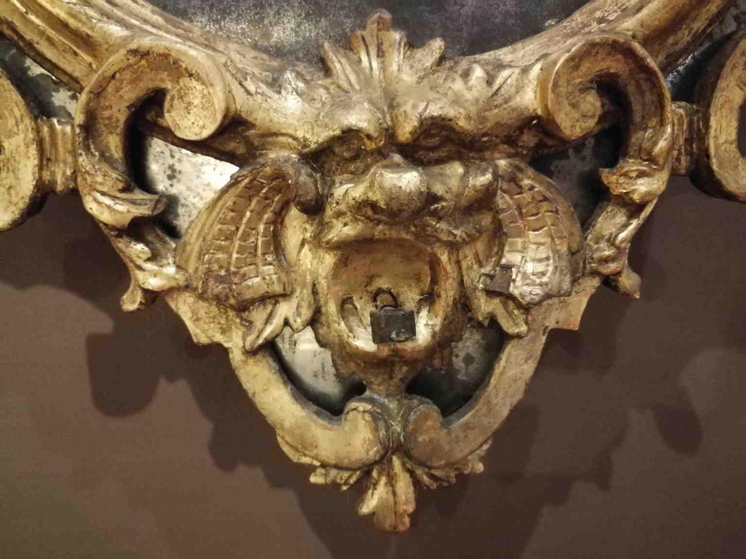 Coppia di specchi rococò toscane in legno dorato For Sale 2