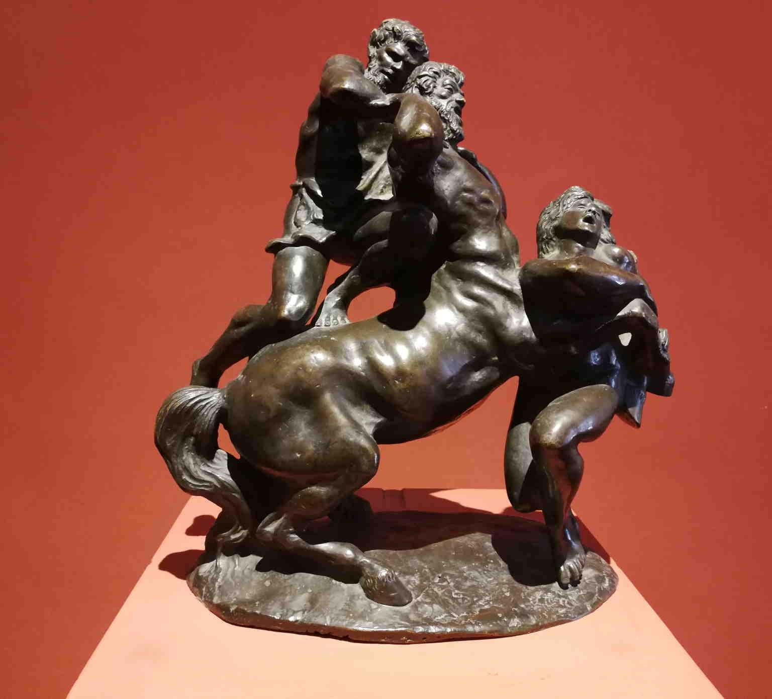 statue en bronze d'Augusto Rivalta représentant Hercule et le centaure Nessus (19e siècle) 1