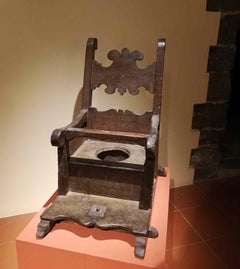 Antique Florentine artisan Renaissance Baby Toilet Chair 1550s walnut wood