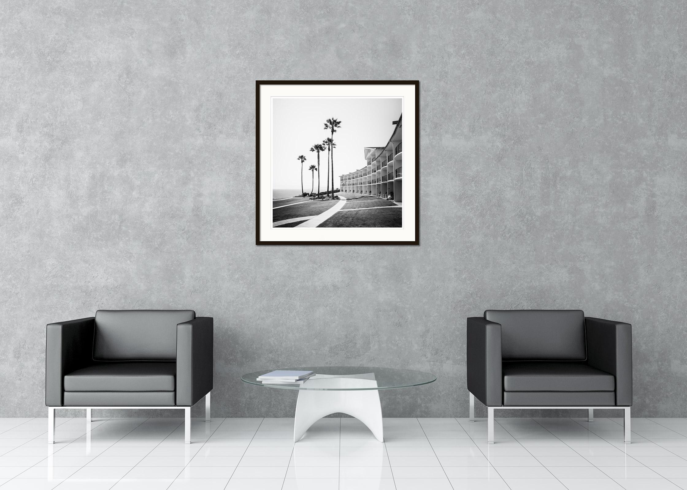 Palms Motel, Santa Barbara, USA, black and white photography, fine art landscape - Gray Black and White Photograph by Gerald Berghammer