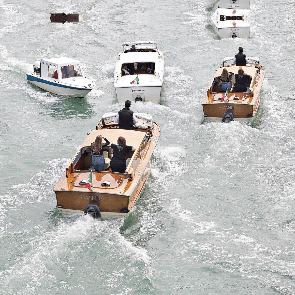 « Venise - Palazzo Cavalli Franchetti », photographie de Didier Fournet (39x39') en vente 3