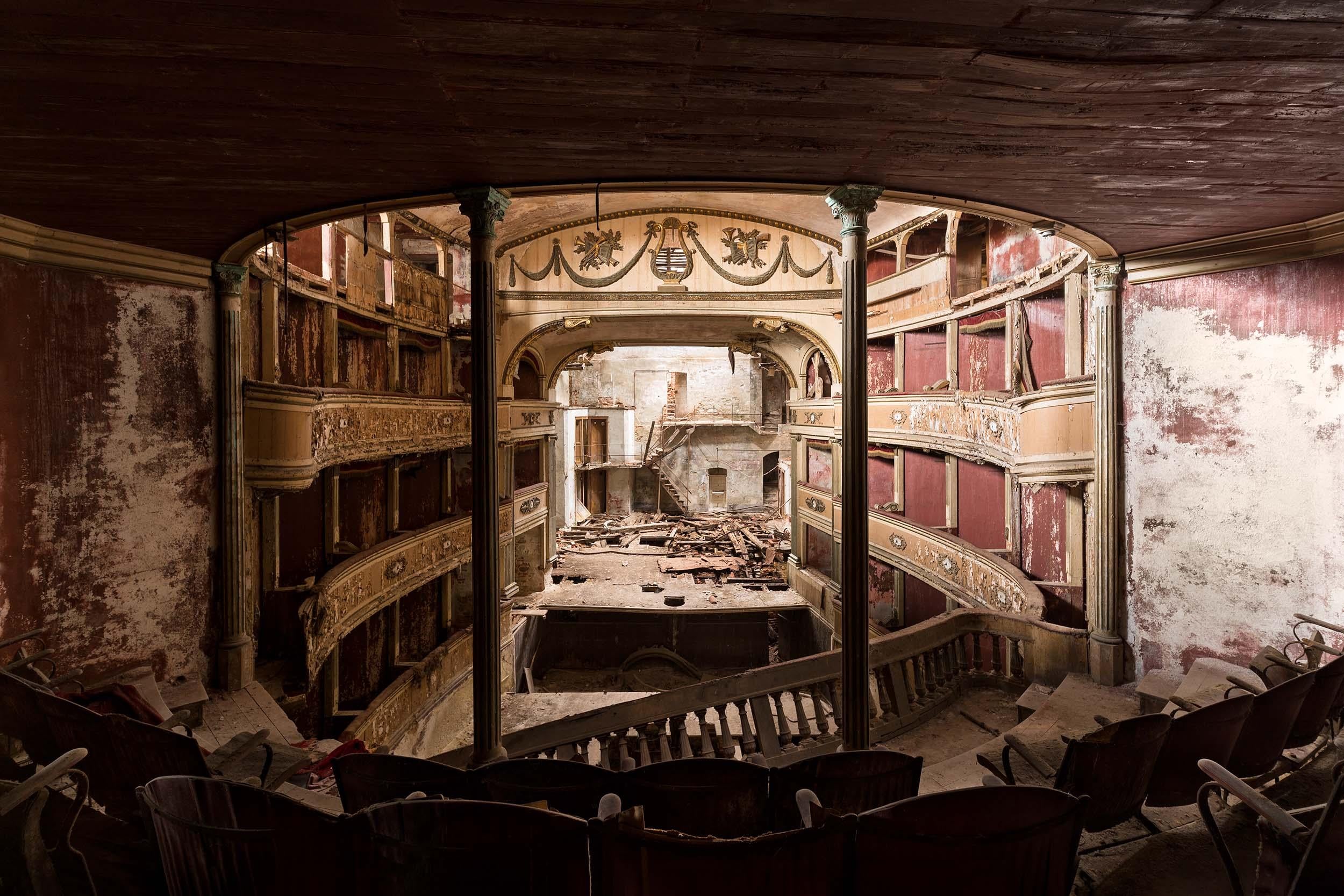 « Theatro Colosseum », photographie de Dimitri Bourriau (31x47''), 2018