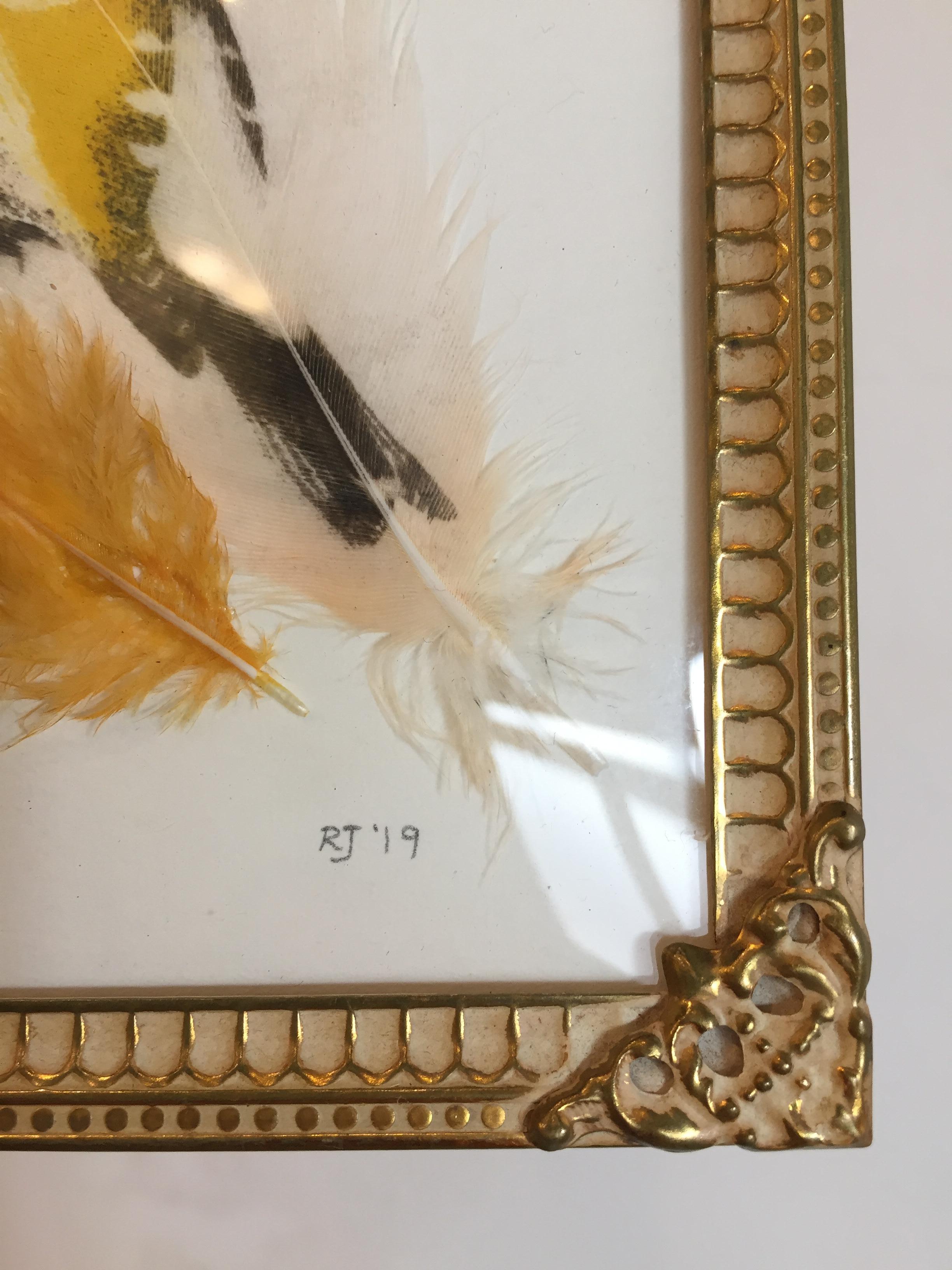 Two Goldfinches - Goldfinch, Feathers, Dome Frame, Birds, Nature, Vintage, Brass For Sale 1