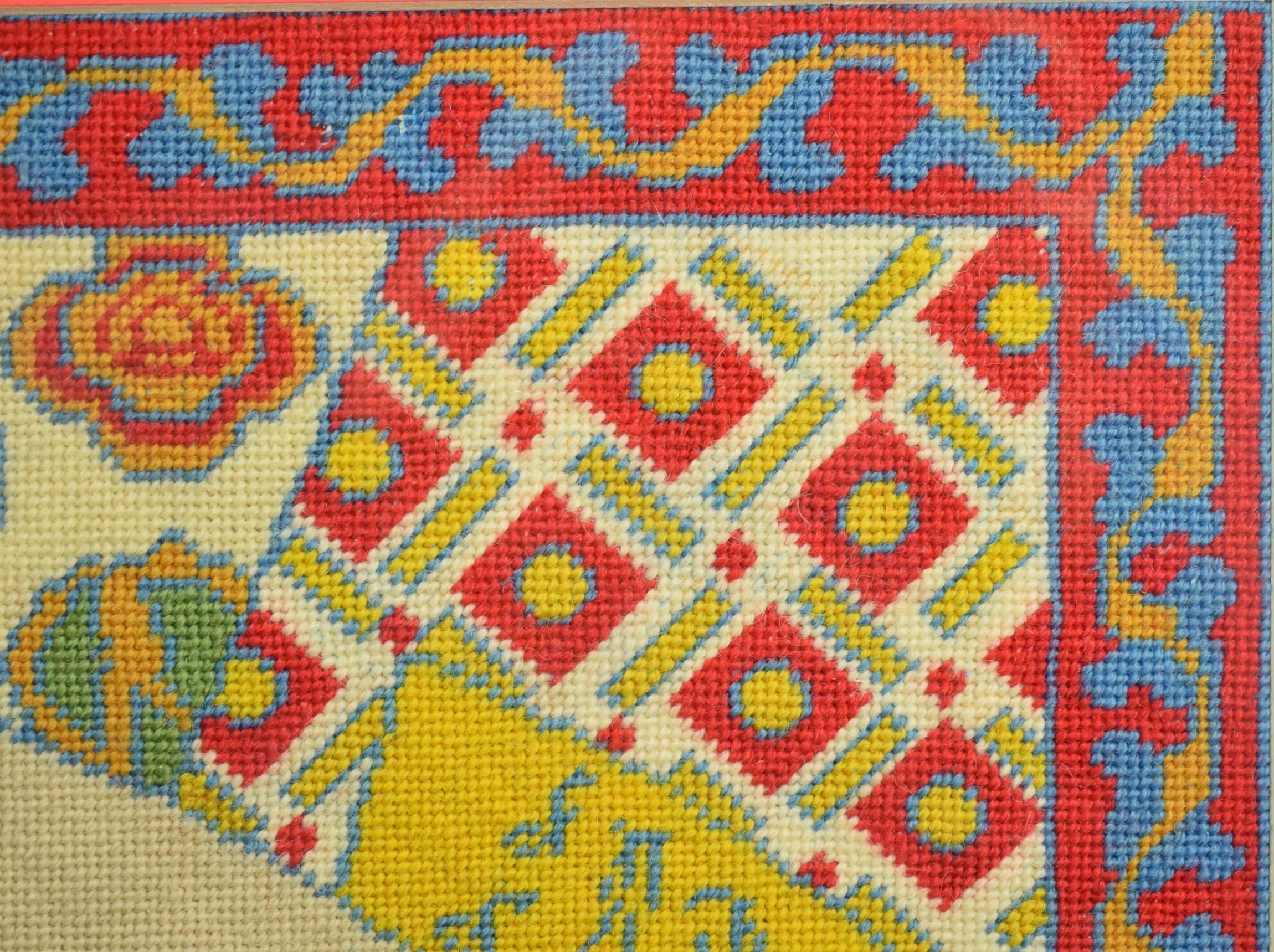 Chinoiserie Petit-Needlepoint For Sale 2