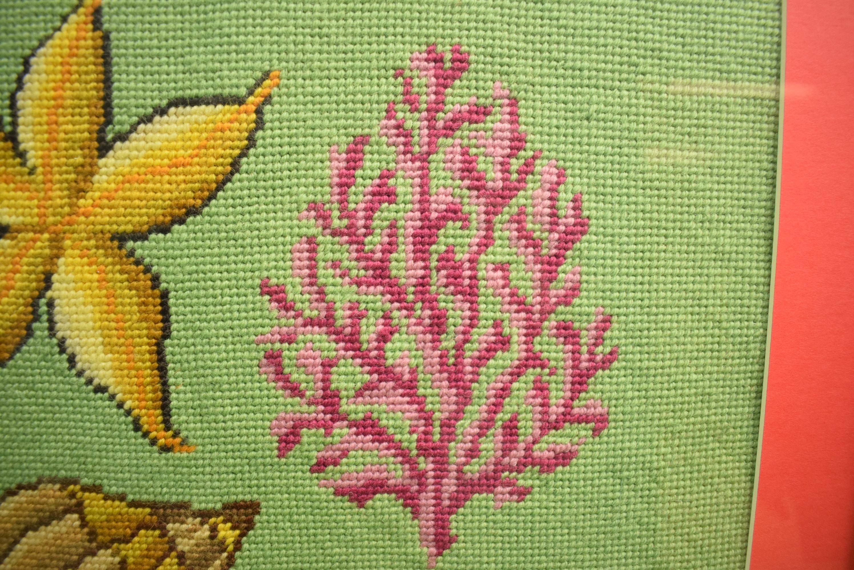 Hand-needlepoint c1960s panel w/ three seashells & a coral branch

Art Sz: 14 1/2