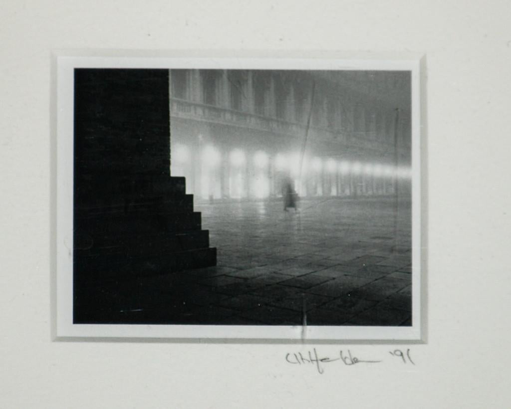 Piazza San Marco 1991 B&W Photo (Signed!) - Photograph by Eric Uhlfelder 