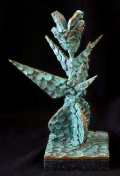 „Organische Form“ Signierte Bronzeskulptur mit grüner Patina, Bronzeskulptur 