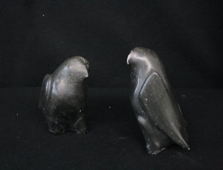 Unknown - Inuit Soapstone Carvings-Owls (Set of Two) For Sale at 1stDibs