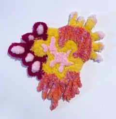 Don't Touch (2022), art touffeté, textile, fibre, fil, tapis mural abstrait et brillant