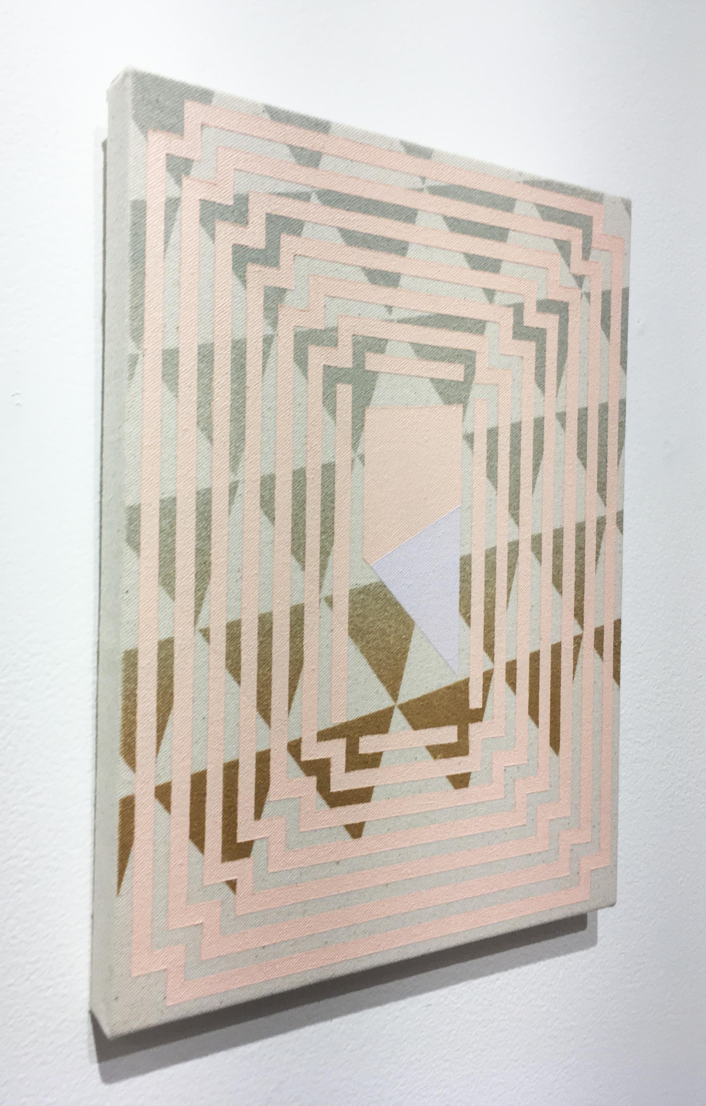 Alex McClurg
Meine Arbeit ist geprägt von meiner Vorliebe für geometrische Illustrationen von Bucheinbänden
die in den 1960er und 1970er Jahren entstanden, Quiltmuster und die Idee der Verdrängung. I
ich stelle meine Kompositionen immer wieder in