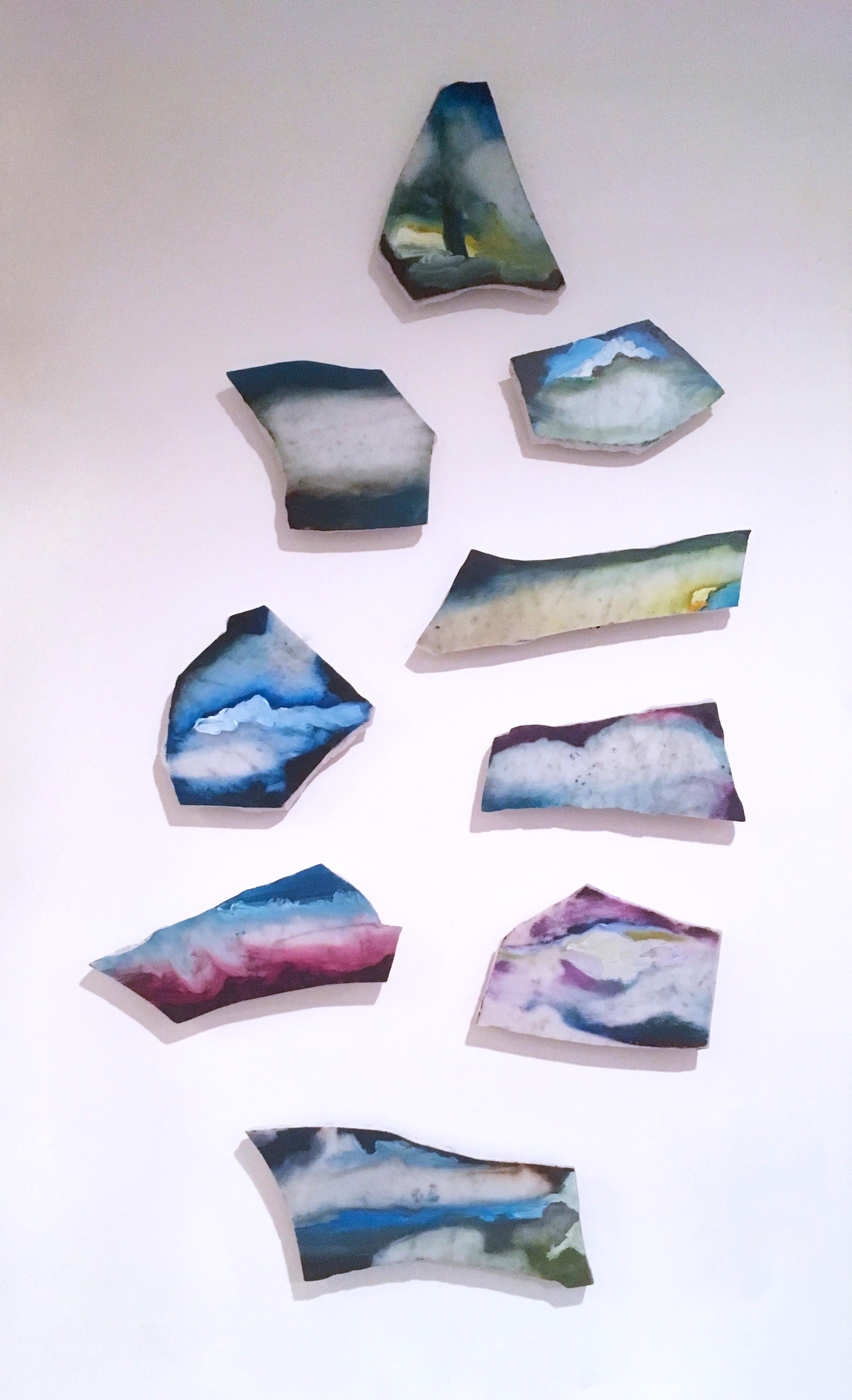 Sans titre « Marble Fragment 4 » 2019, huile, paysage, sculpture murale, nuages, bleu - Gris Abstract Sculpture par Tom Banks