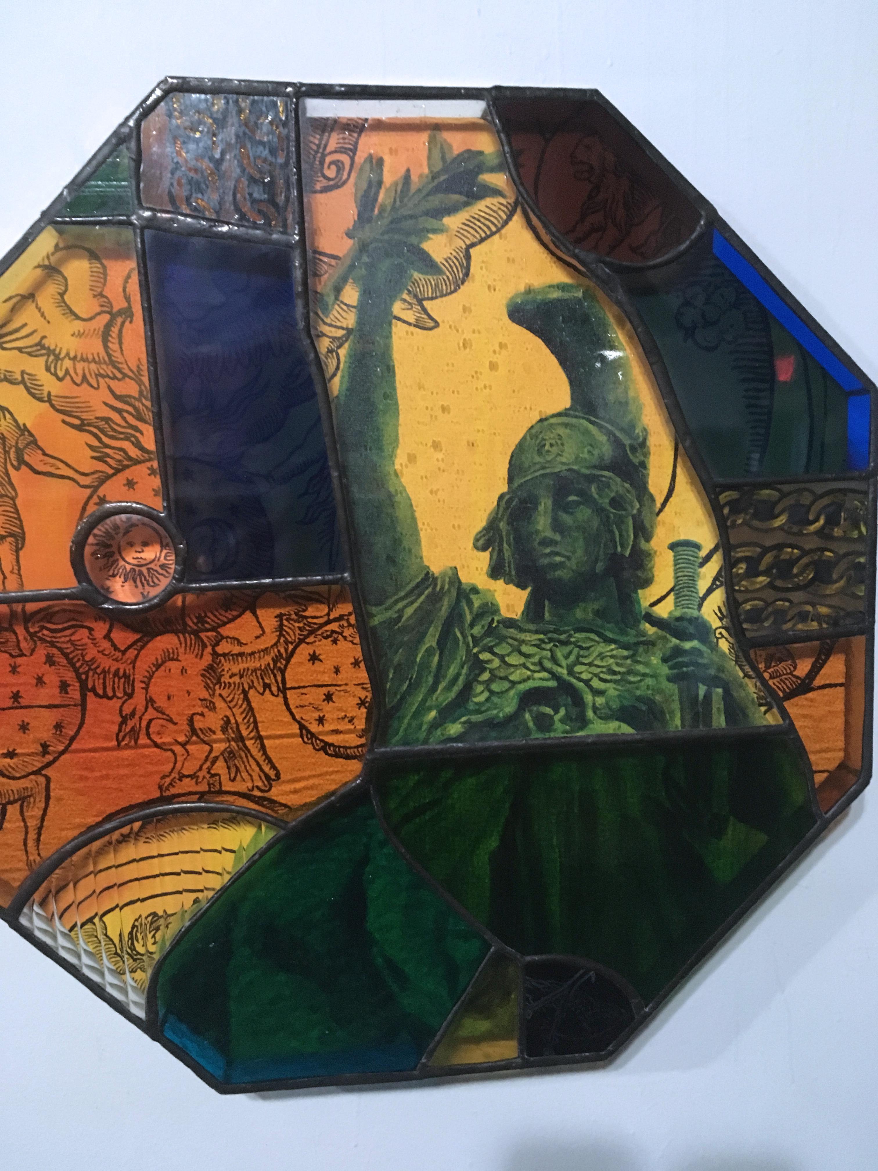 Earth People, 2020, Glasmalerei, Acryl, Leinwand, achteckige Statue, orange im Angebot 11