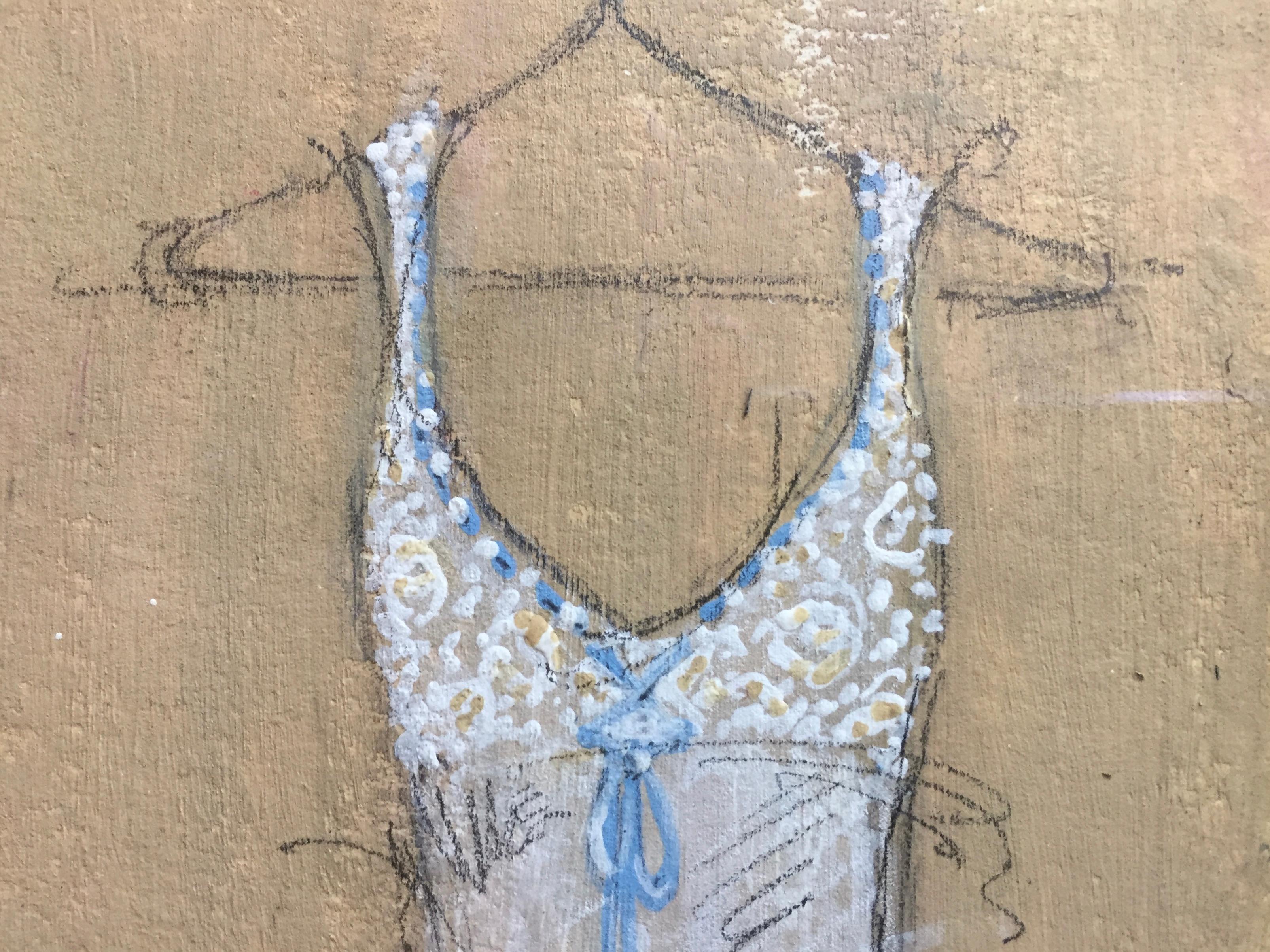 Nightie Night (blanc, beige, encadré) - Contemporain Art par Andrea Stajan-Ferkul