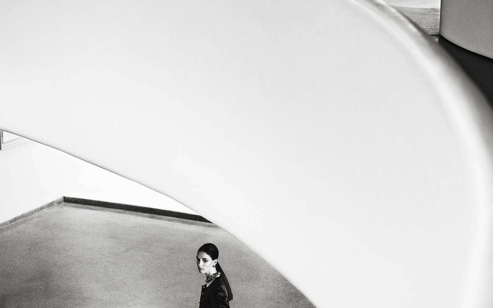 Guggenheim x Dior - Emma Summerton, Noir et Blanc, Mode, Femme, Dior en vente 3