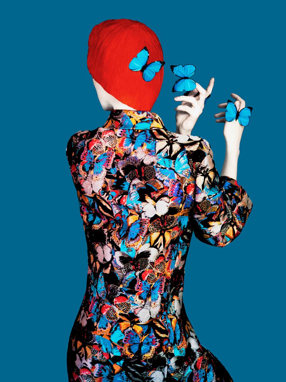 Erik Madigan Heck (*1983, Stati Uniti)
Senza volto (Valentino), 2013
Stampa cromogenica
Foglio 152,4 x 114,32 cm (60 x 45 pollici)
Edizione di 9, più 2 AP; Ed. n. 1/9
solo per la stampa

Originario di Excelsior, Minnesota, Erik Madigan Heck (*1983)