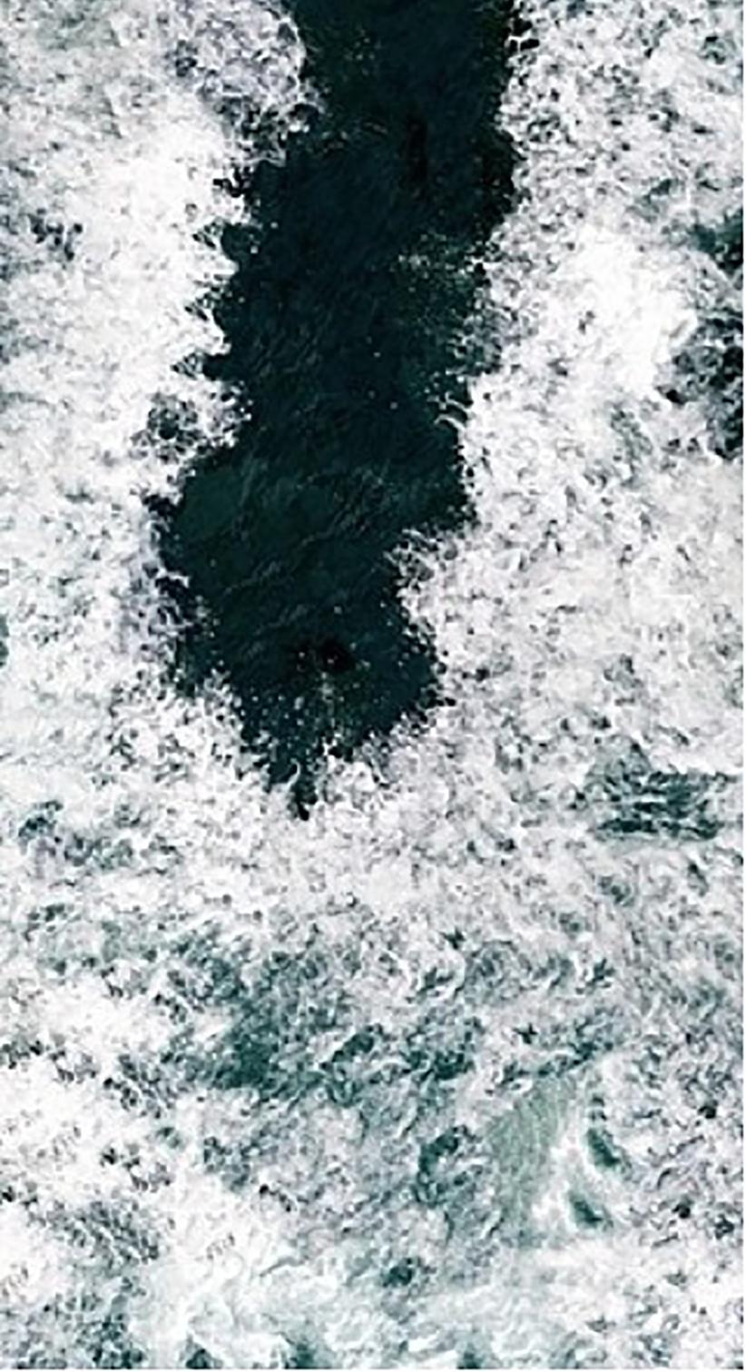 Invisible Seascape #3 – Jun Ahn, Ocean, Waves, Blue, Photography, Art For Sale 4