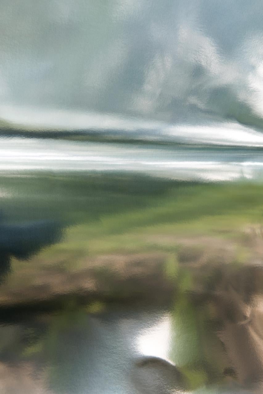 Dominique TEUFEN (*1975, Schweiz)
Going North, aus der Serie "Rays of Light", 2019
Hahnemühle Fine Art Baryta
Blatt 180 x 120 cm (70 7/8 x 47 1/4 in.)
Rahmen 194 x 133 x 5 cm (76 3/8 x 52 3/8 x 2 in.)
Auflage von 5, plus 2 AP; Ed. Nr. 2/5
Gerahmt