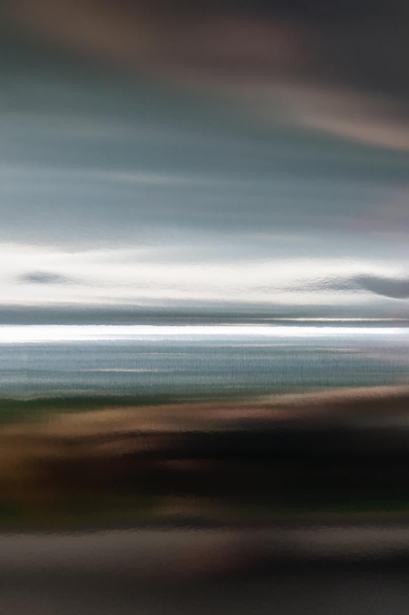 Dominique Teufen - Photographie, abstrait, paysage, couleur, art, Midsummer Nigh en vente 1