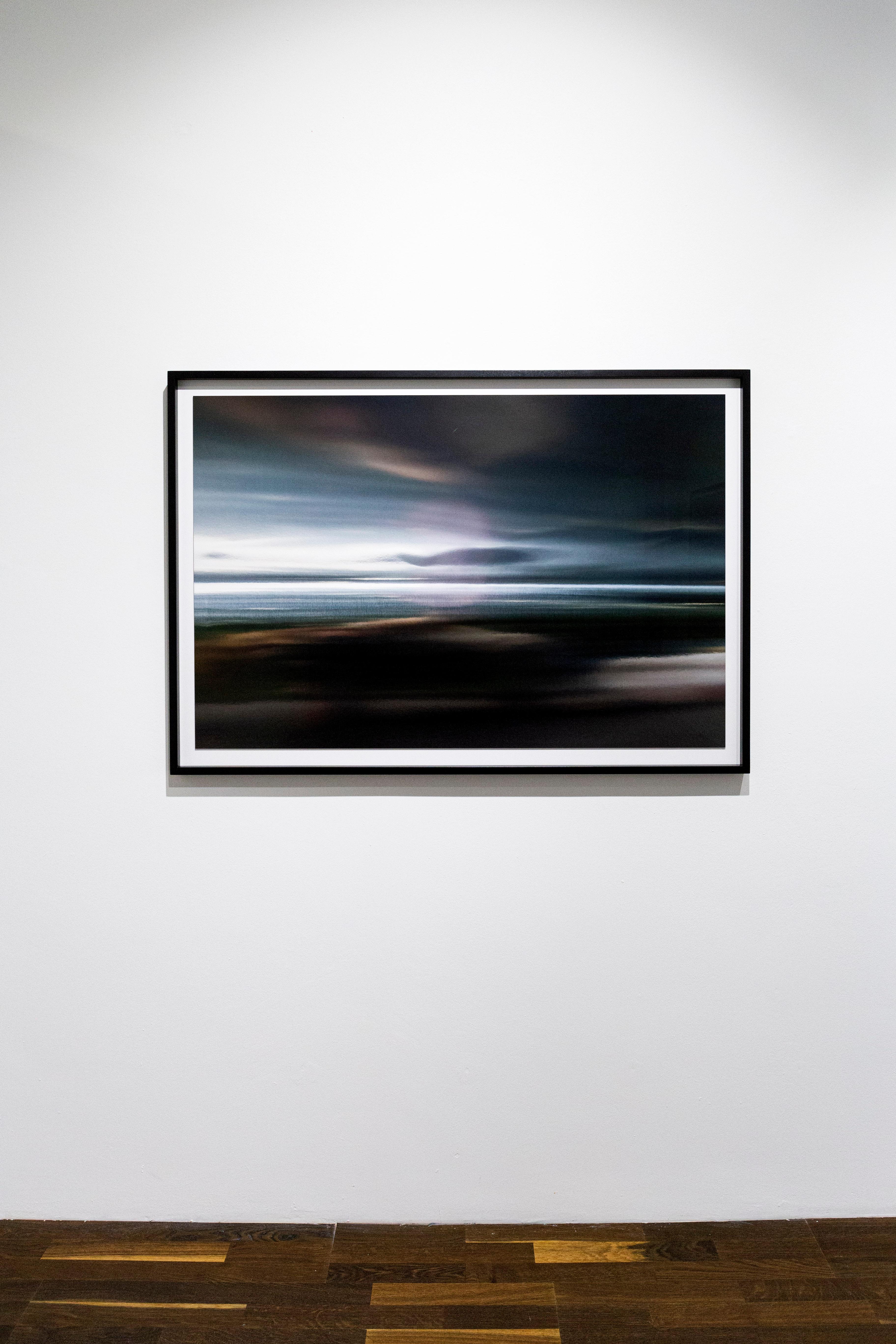 Dominique Teufen - Photographie, abstrait, paysage, couleur, art, Midsummer Nigh en vente 5