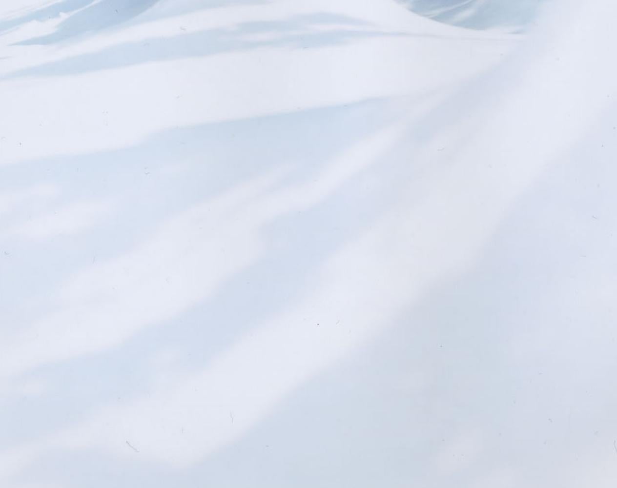 RISAKU SUZUKI (*1963, Japan)
White 07,H-92
2007
Chromogenic print
Sheet 120 x 155 cm (47 1/4 x 61 in.)
Edition of 5; Ed. no. 2/5
Framed

 ‘Snowflakes are letters sent from heaven.’ – Ukichiro Nakaya

Risaku Suzuki has been taking pictures of snows
