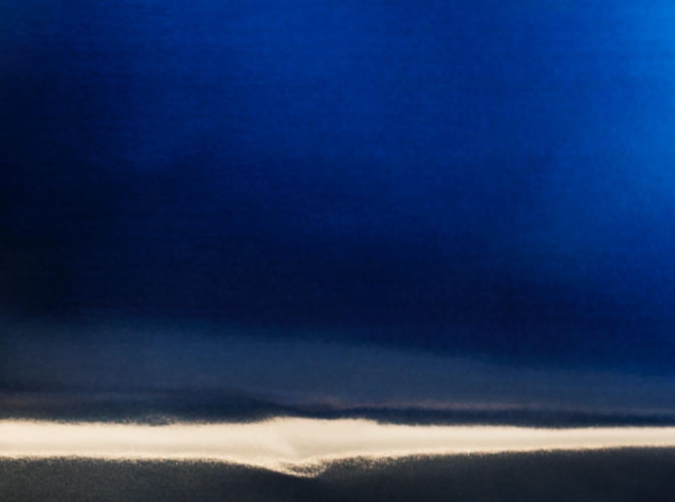 Silbernes Silberfutter Dominique Teufe, Fotografie, Abstrakt, Landschaft, Farbe, Kunst (Zeitgenössisch), Photograph, von Dominique Teufen