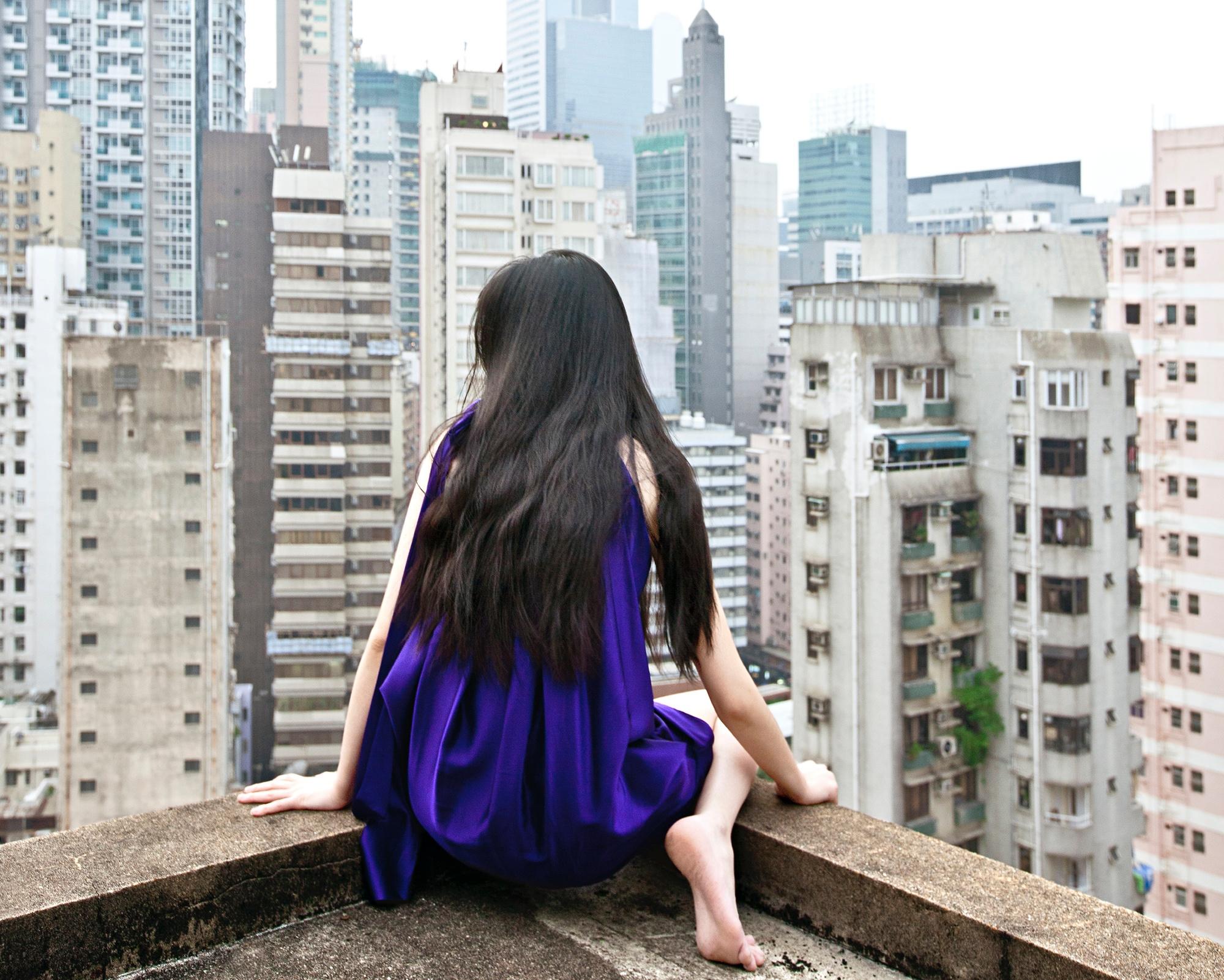 Self-Porträt (Hong Kong) Jun Ahn, Fotografie, Stadtlandschaft, Frau, Hongkong im Angebot 2