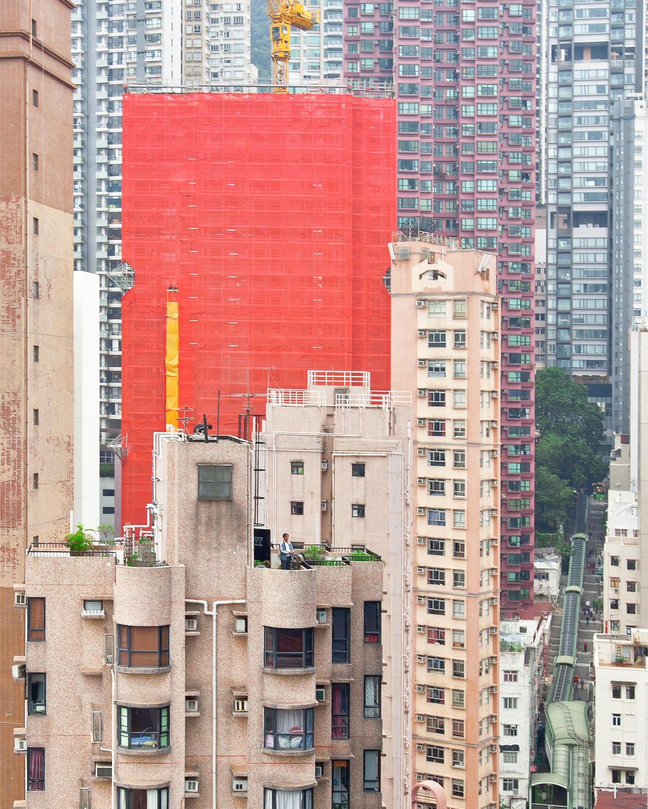 Self-Porträt (Hong Kong) Jun Ahn, Fotografie, Stadtlandschaft, Frau, Architektur im Angebot 3