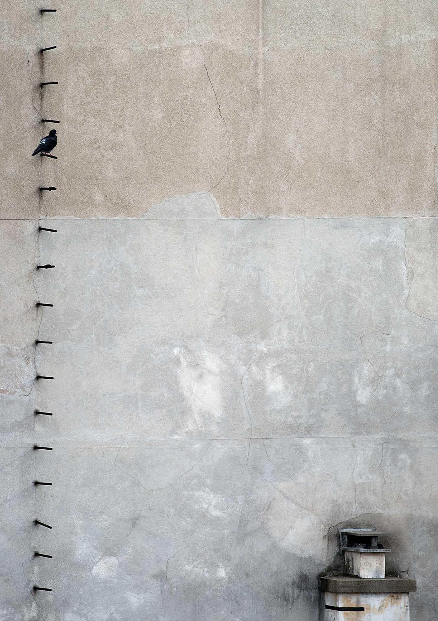 Michael WOLF (1954 – 2019, Germany)
Paris Rooftops 10, 2014
C–print
172.7 x 121.9 cm (68 x 48 in.) 
Edition of 9, plus 2 AP; Ed. no. 1/9

Michael Wolf was born in 1954 in Munich, Germany. He worked and lived in Paris and Hong Kong where he died in