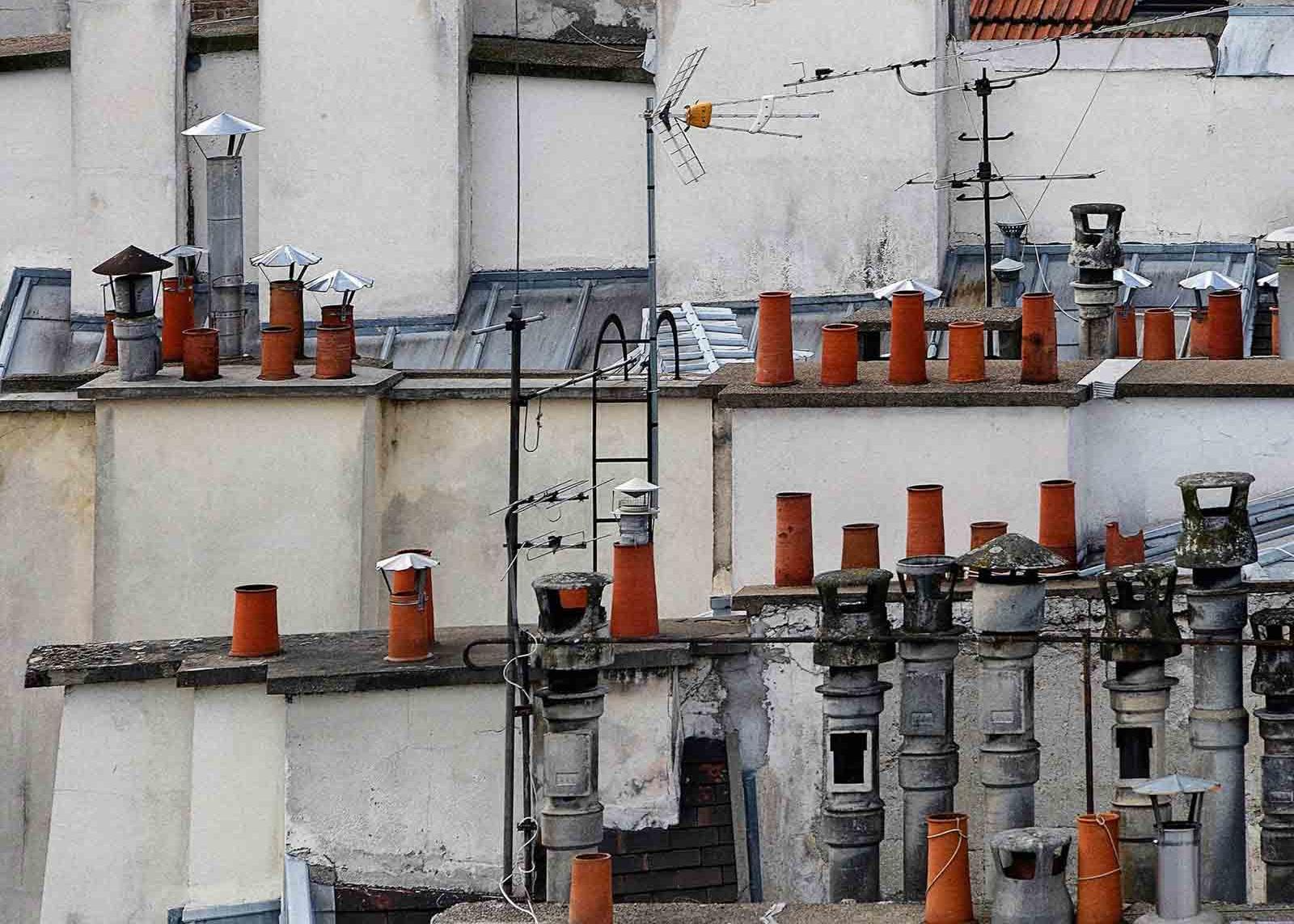 paris Dachplatten 6 Michael Wolf, Stadt, Farbe, Paris, Fotografie, Kaminböcke im Angebot 2