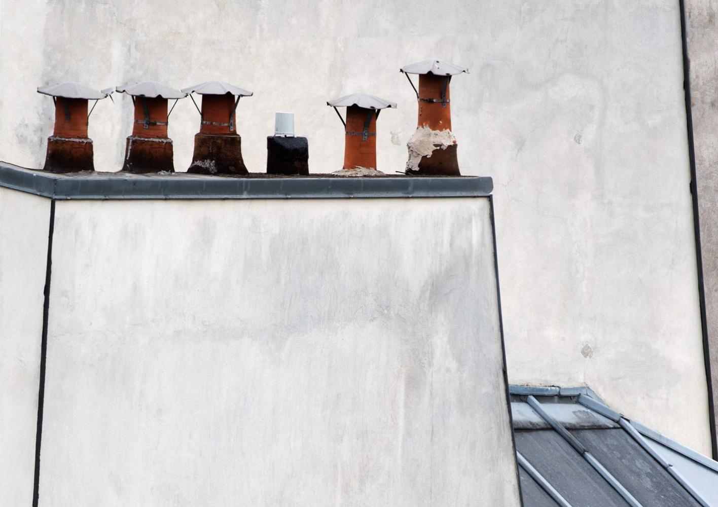 paris Dachplatten 15 Michael Wolf, Stadtlandschaft, Farbe, Schornsteine, Gebäudewand im Angebot 3