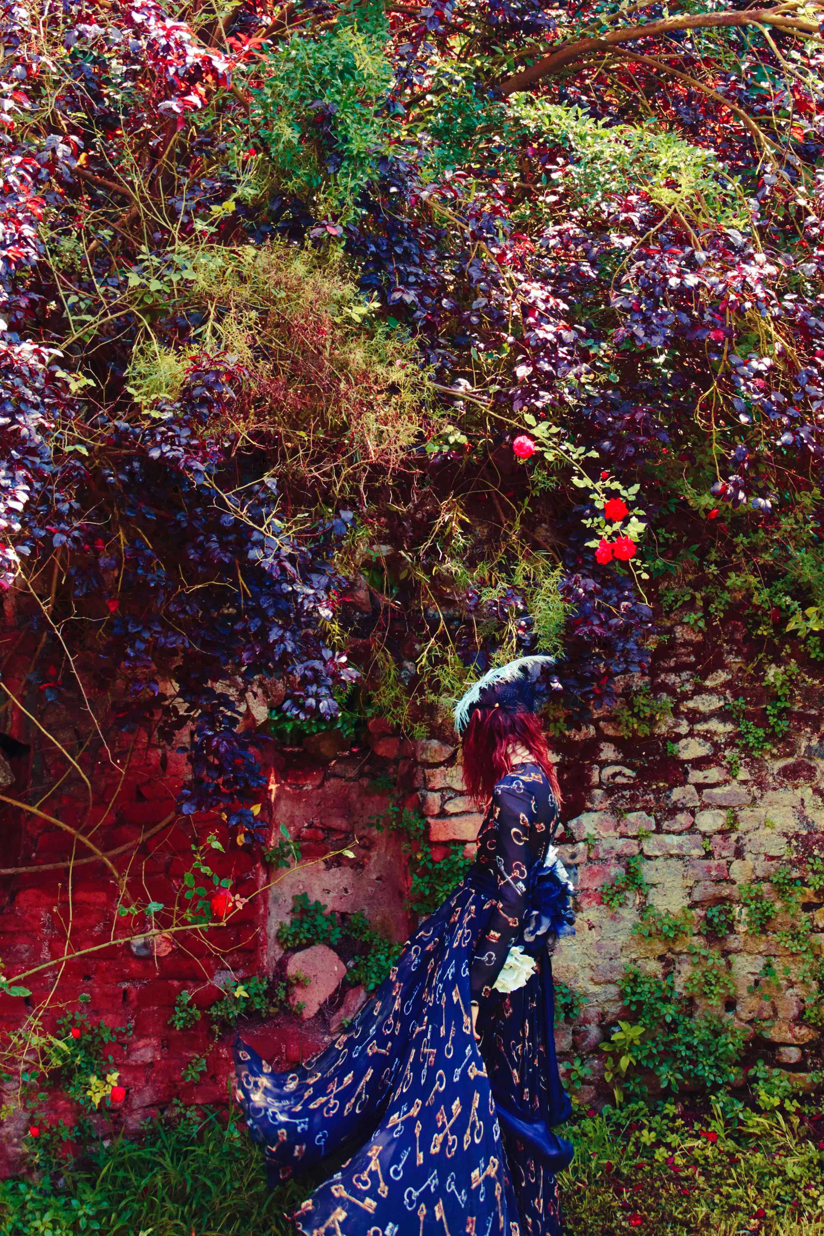 The Gardens of Ninfa, Old Future  – Erik Madigan Heck, Pool, Woman, Fashion, Art For Sale 3