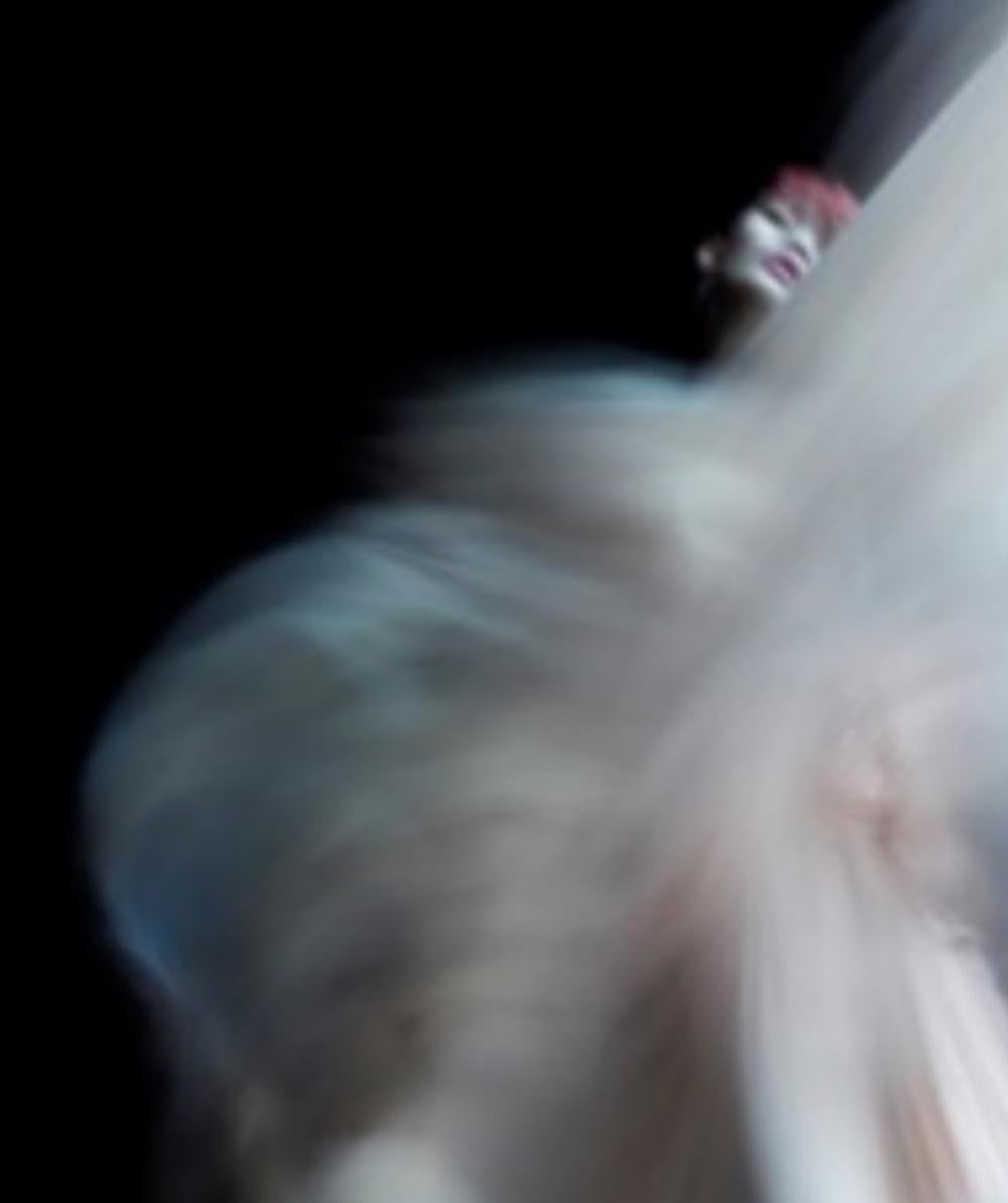 Ming Xi portant une robe haute couture Chanel Nick Knight, Photographie, mode, robe en vente 3