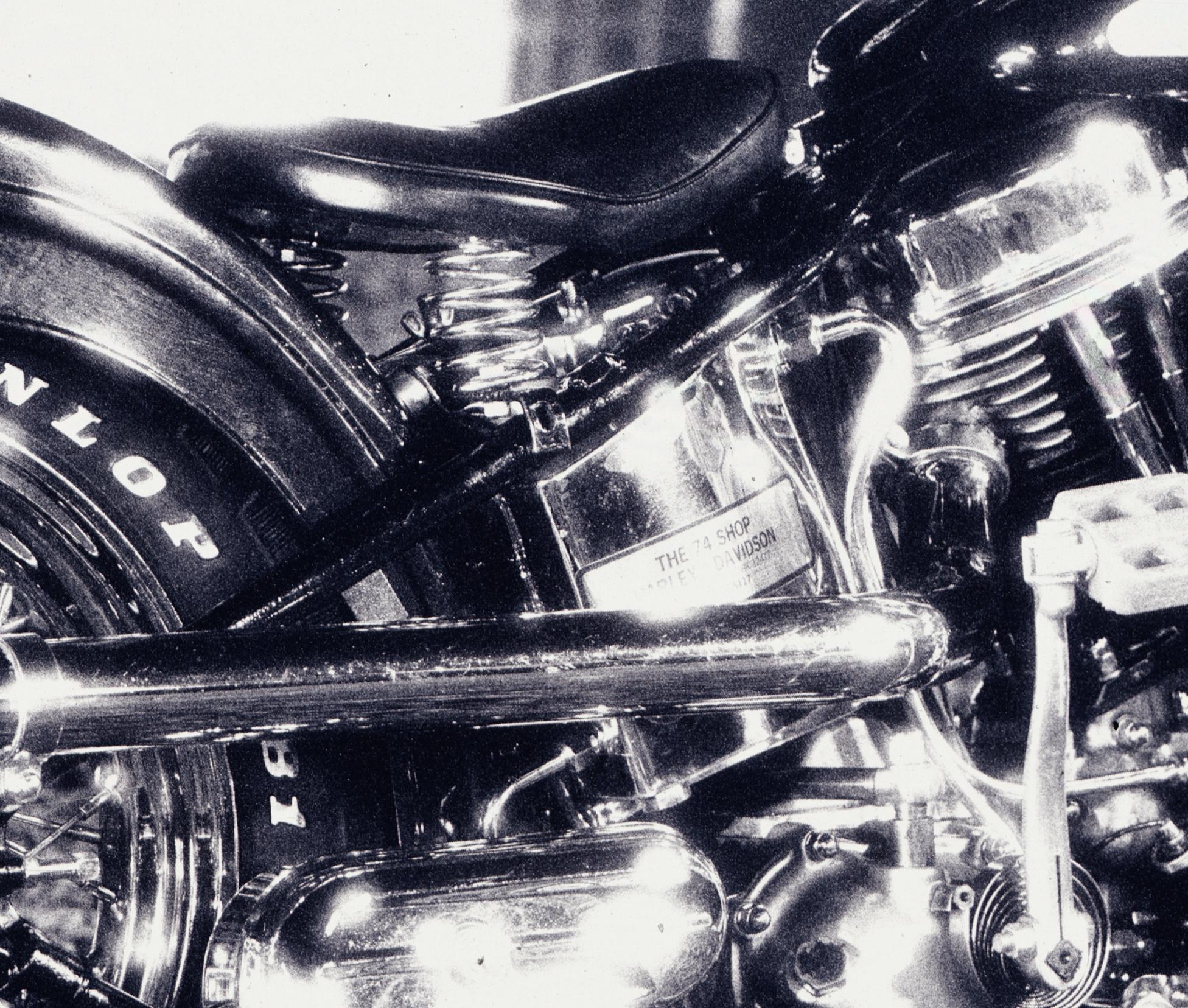 Harley Nick Knight, Photographie, noir et blanc, moto, Harley Davidson en vente 2