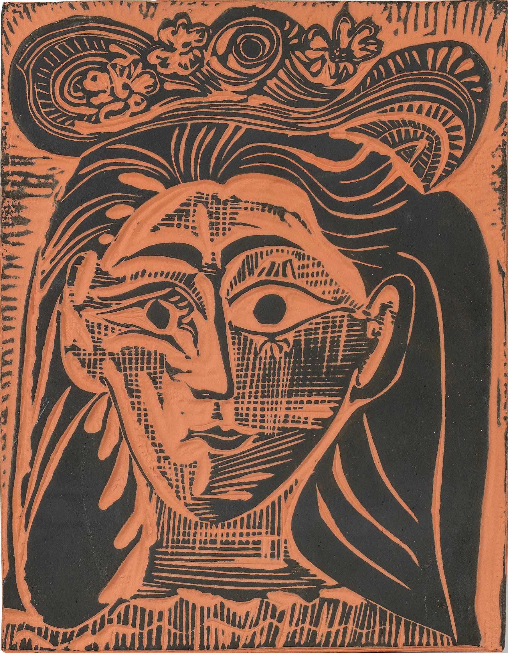 PABLO PICASSO (1881-1973)
Femme au chapeau fleuri (A.R. 521)
gestempelt und nummeriert 'Madoura Plein Feu / Empreinte Originale de Picasso / 97/100' (auf der Rückseite)
Terrakottaplatte, teilweise graviert, mit schwarzer Engobe
12-7/8 x 10 in. (33 x