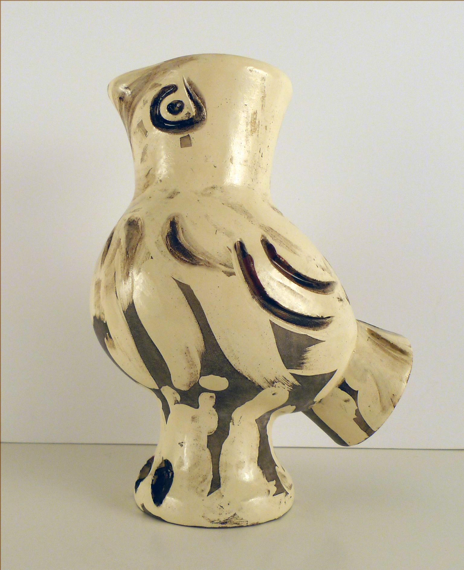 Die Chouette (A.R. 603), 1969. Keramik gestempelt 'Madoura Plein Feu / Edition Picasso' – Art von Pablo Picasso