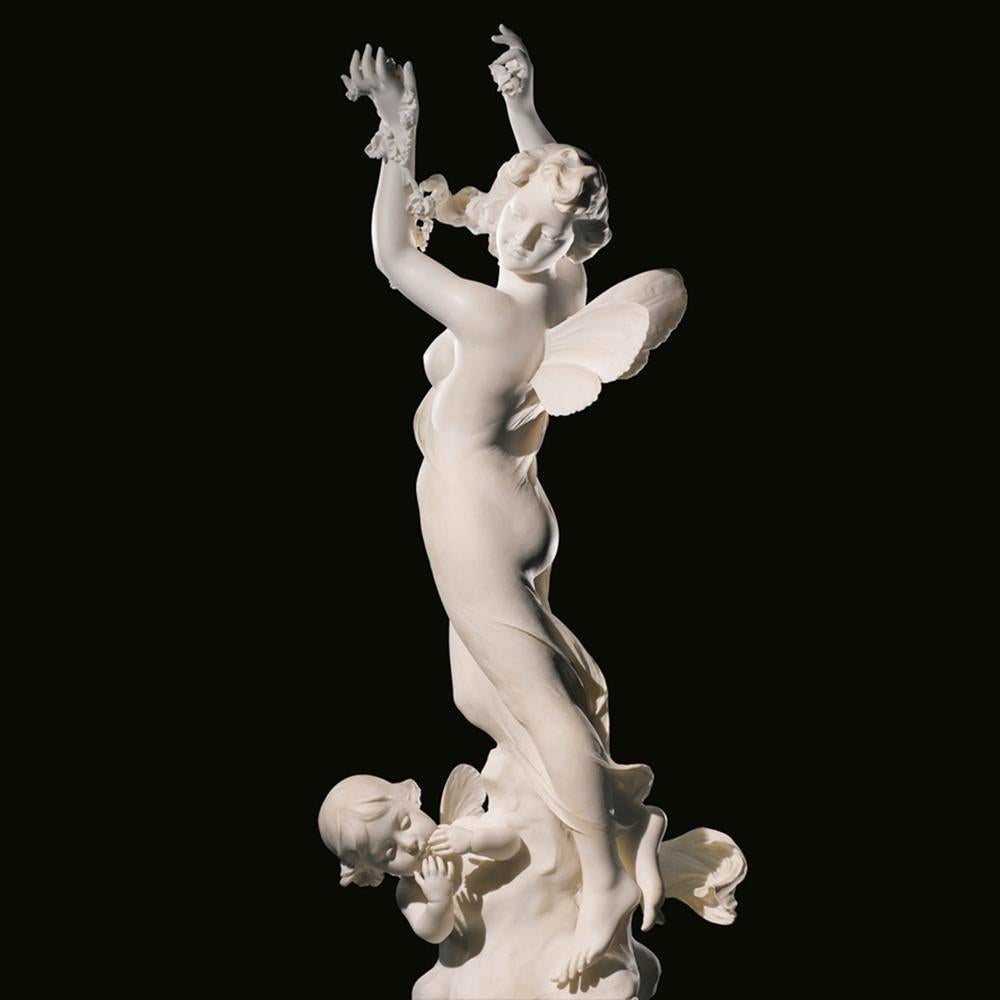 Sogno d’Amore - Sculpture by Unknown