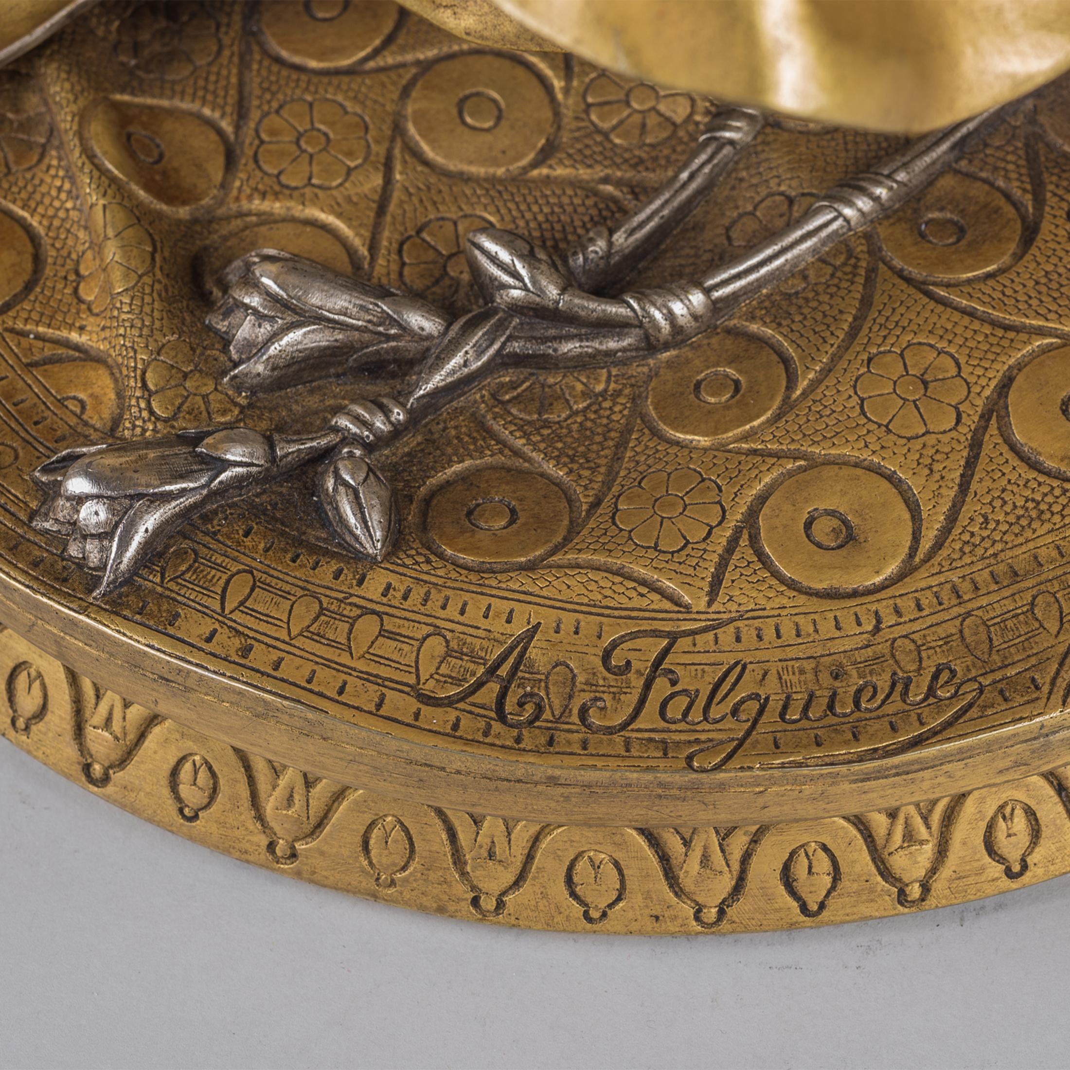 Escultura en bronce dorado de una bailarina egipcia de Falguiere 3