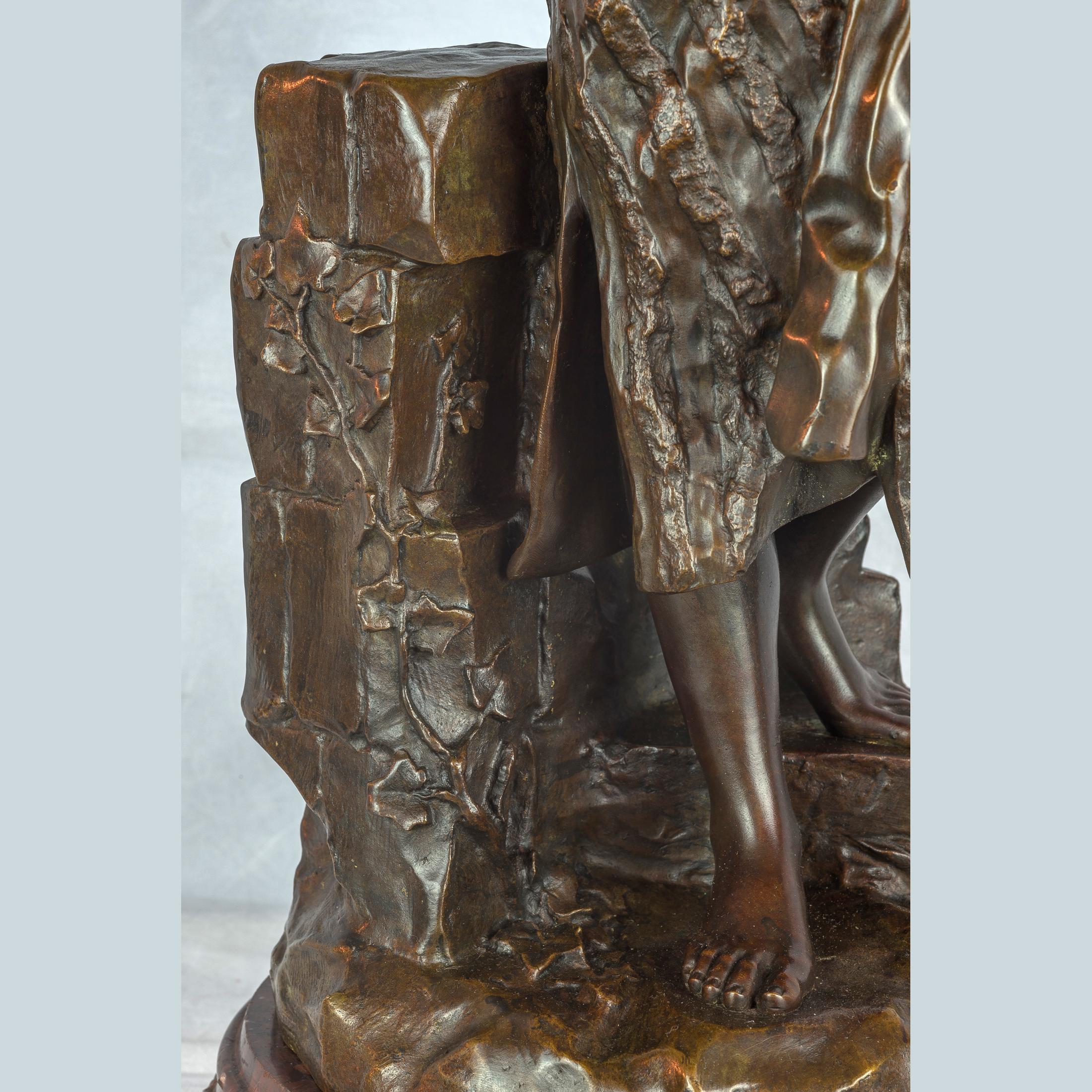 A Fine Gaston Vuvenot Leroux Patinated Bronze of Rebecca For Sale 2