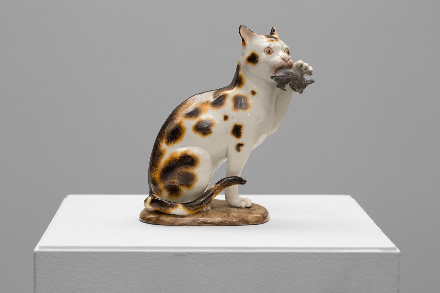 Meissen Porcelain (Manufacturer) Figurative Sculpture - Charming Meissen Porcelain Cat and Mouse Figurine, Circa 19th Century