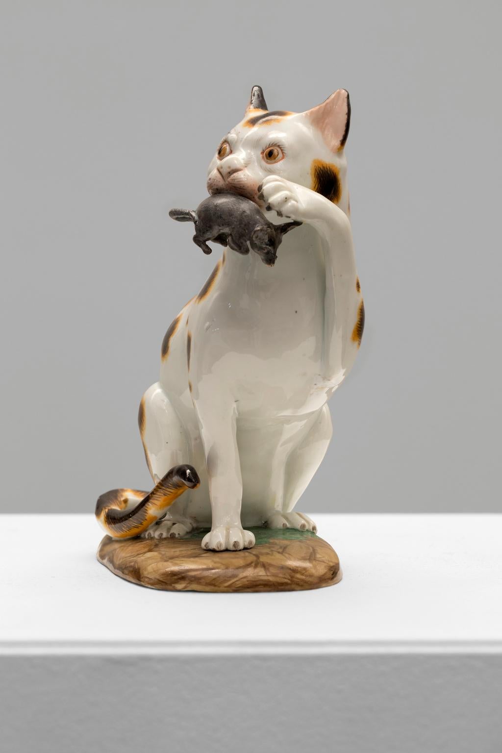 antique cat figurines collectibles