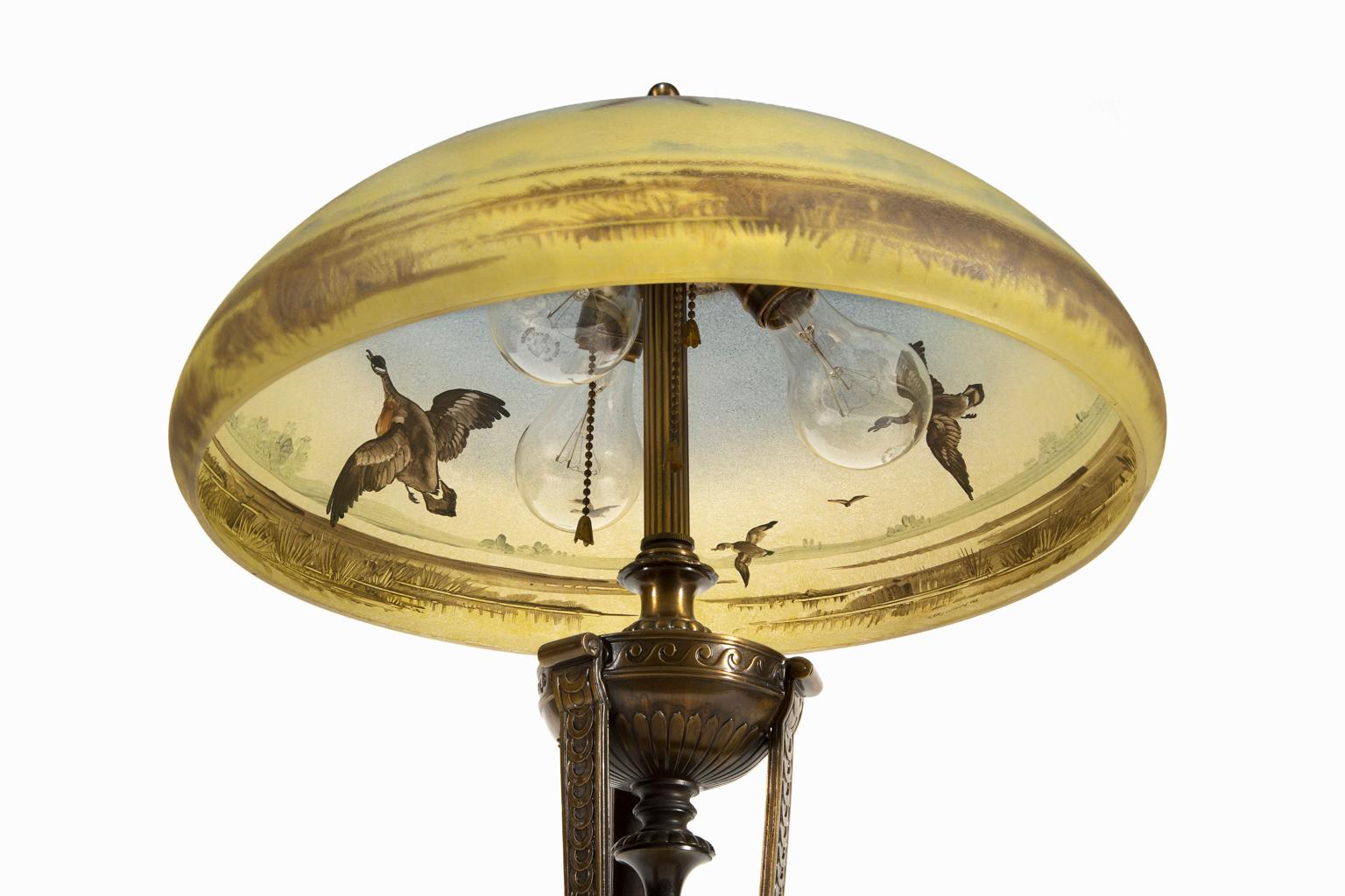 « Lampe en verre Pairpoint » Verre, laiton, oiseaux peints 2