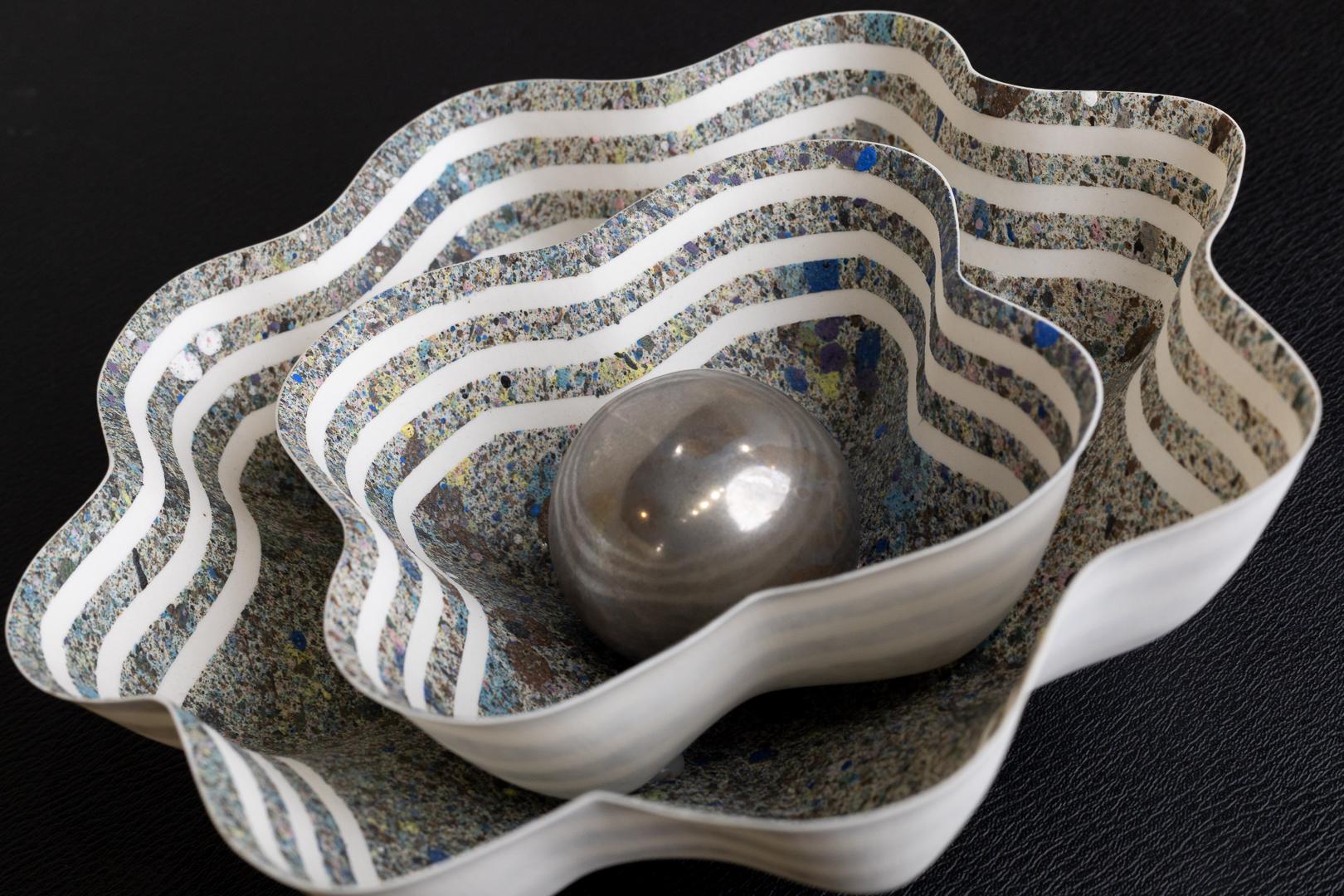 Bols Nested Bowls sculpturaux « Dark Days Ahead » en porcelaine de John Albert Murphy en vente 5