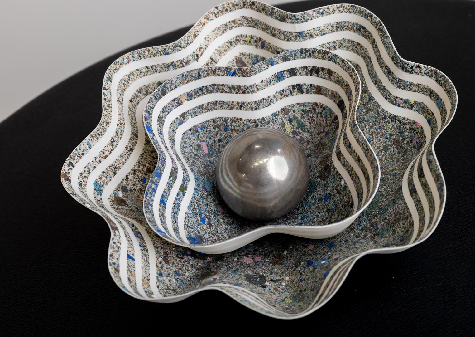 Bols Nested Bowls sculpturaux « Dark Days Ahead » en porcelaine de John Albert Murphy en vente 7