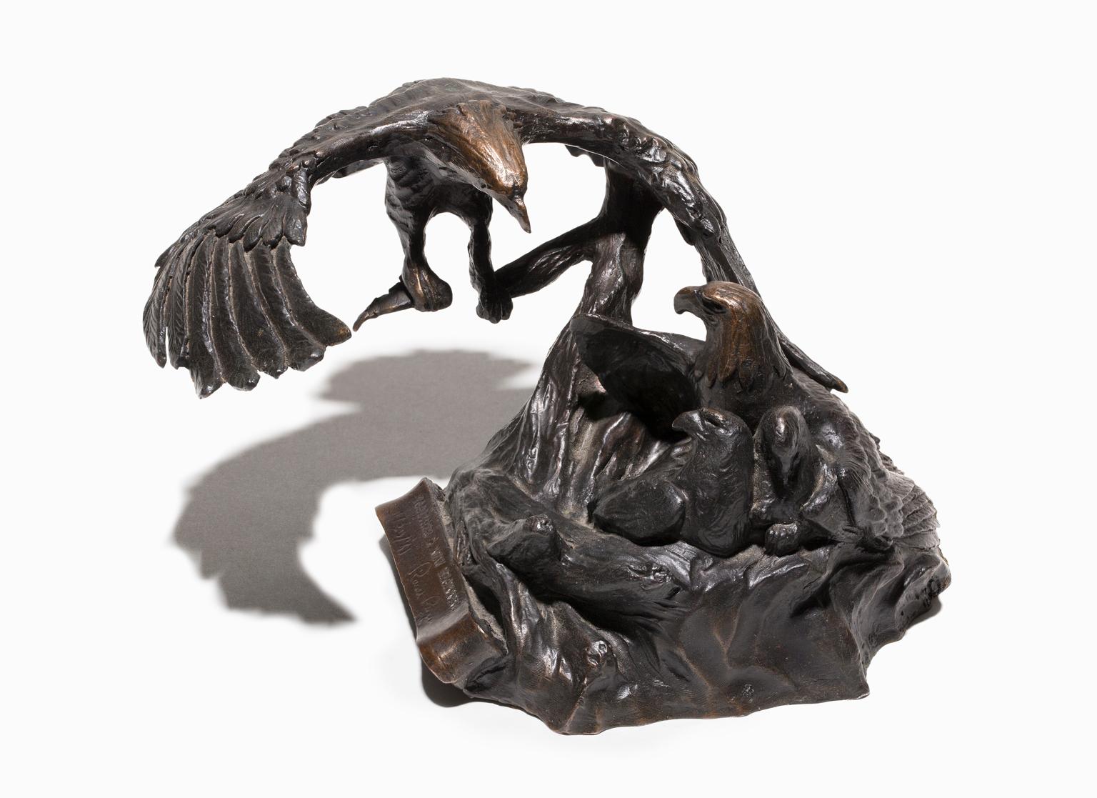 „Together A New Beginning“, Bronzestatue eines Adlers aus der Zeit von Ronald Reagan – Sculpture von Miley Busiek Frost