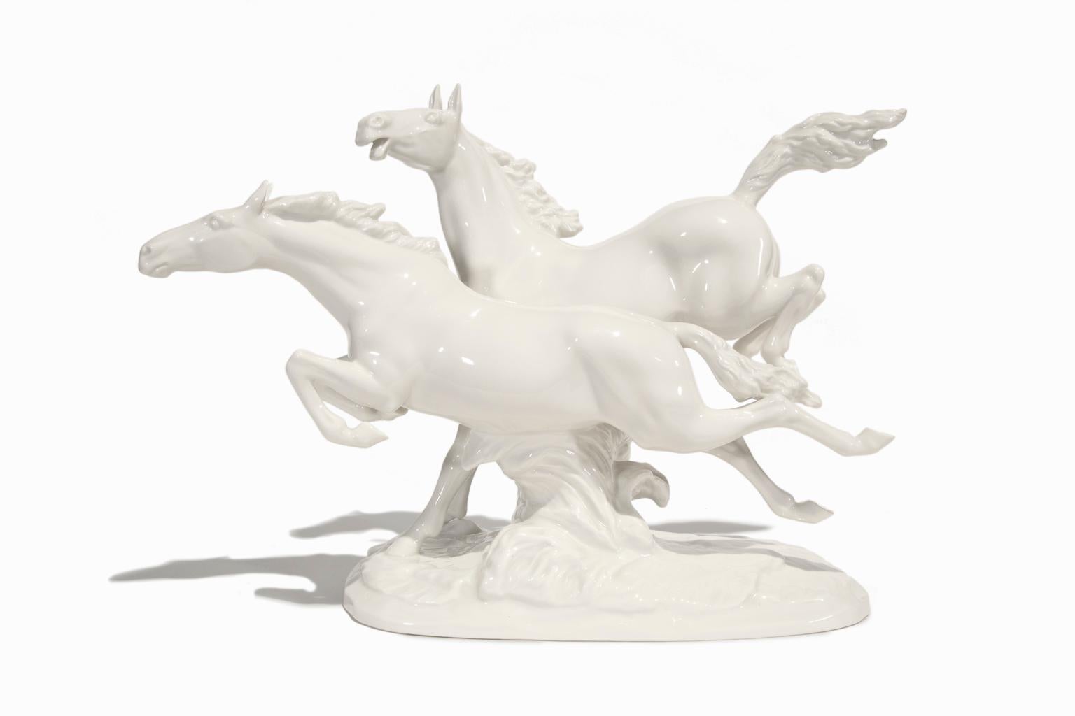 « In Freiheit (In Freedom) », chevaux en porcelaine blanche en vente 5
